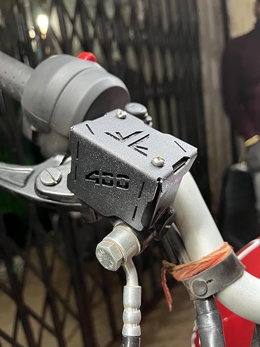 Zombieeast Front Master Cylinder Guard Disc Oil Container Black for Triumph Speed 400